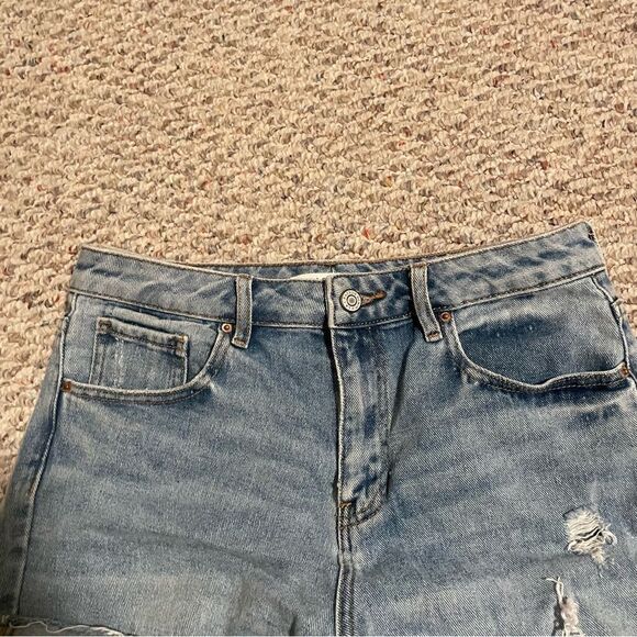 PacSun High Rise Jean Mom Shorts Light blue Wash Lightly Distressed- Size 28 - Picture 5 of 9